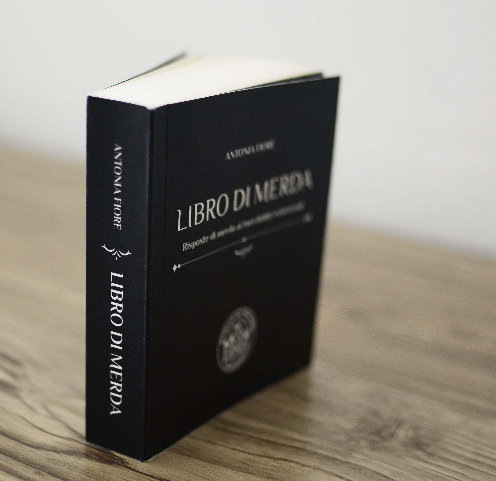 LIBRO DI MERDA